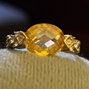 Premier Designs Lemon Drop Yellow Crystal Goldtone Ring Size 7
